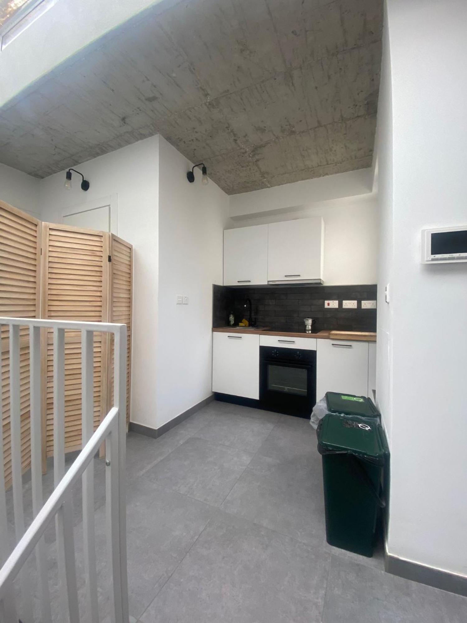 Minimal & Arty Townhouse Apartment Hamrun Exterior photo