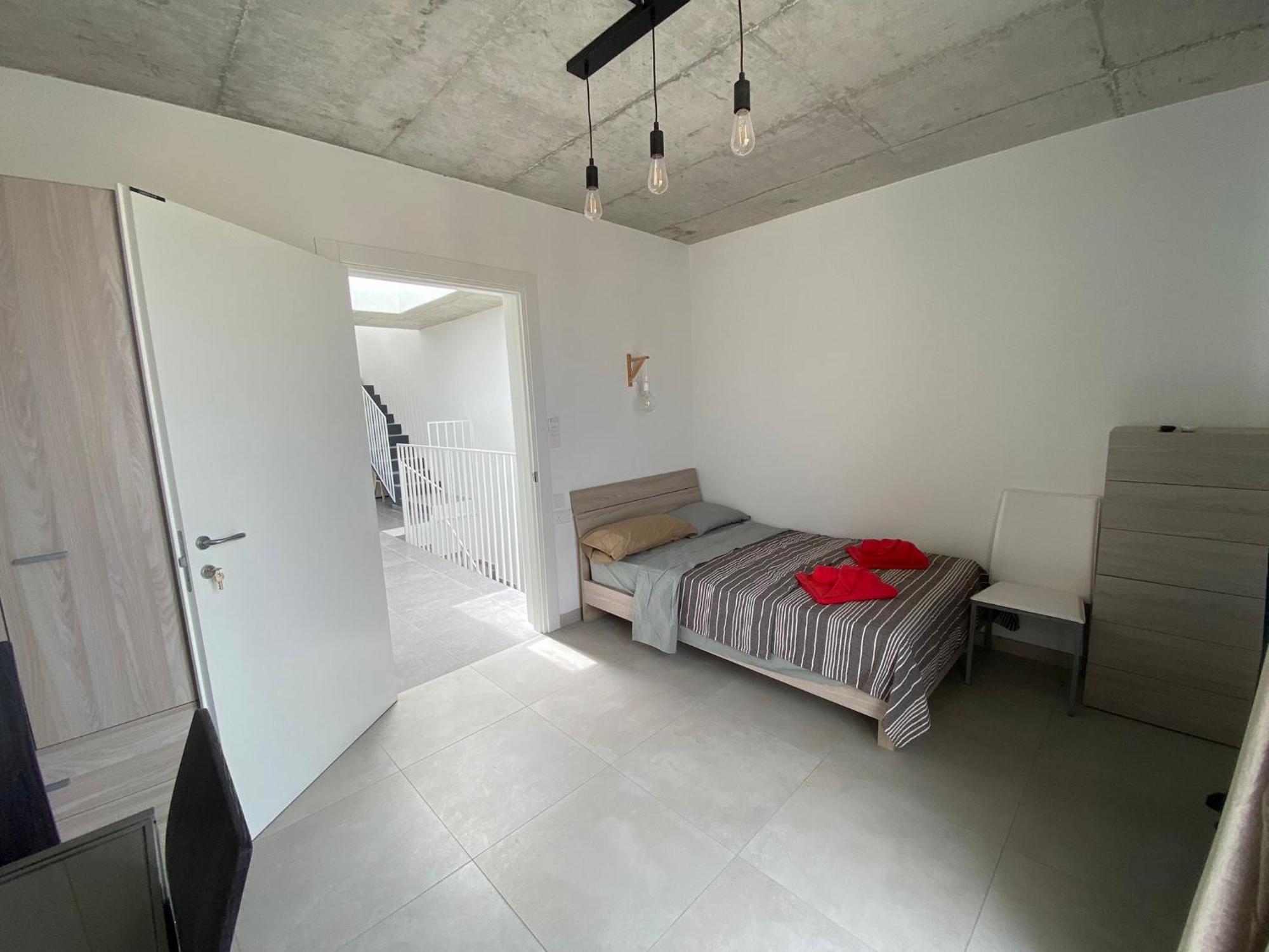 Minimal & Arty Townhouse Apartment Hamrun Exterior photo
